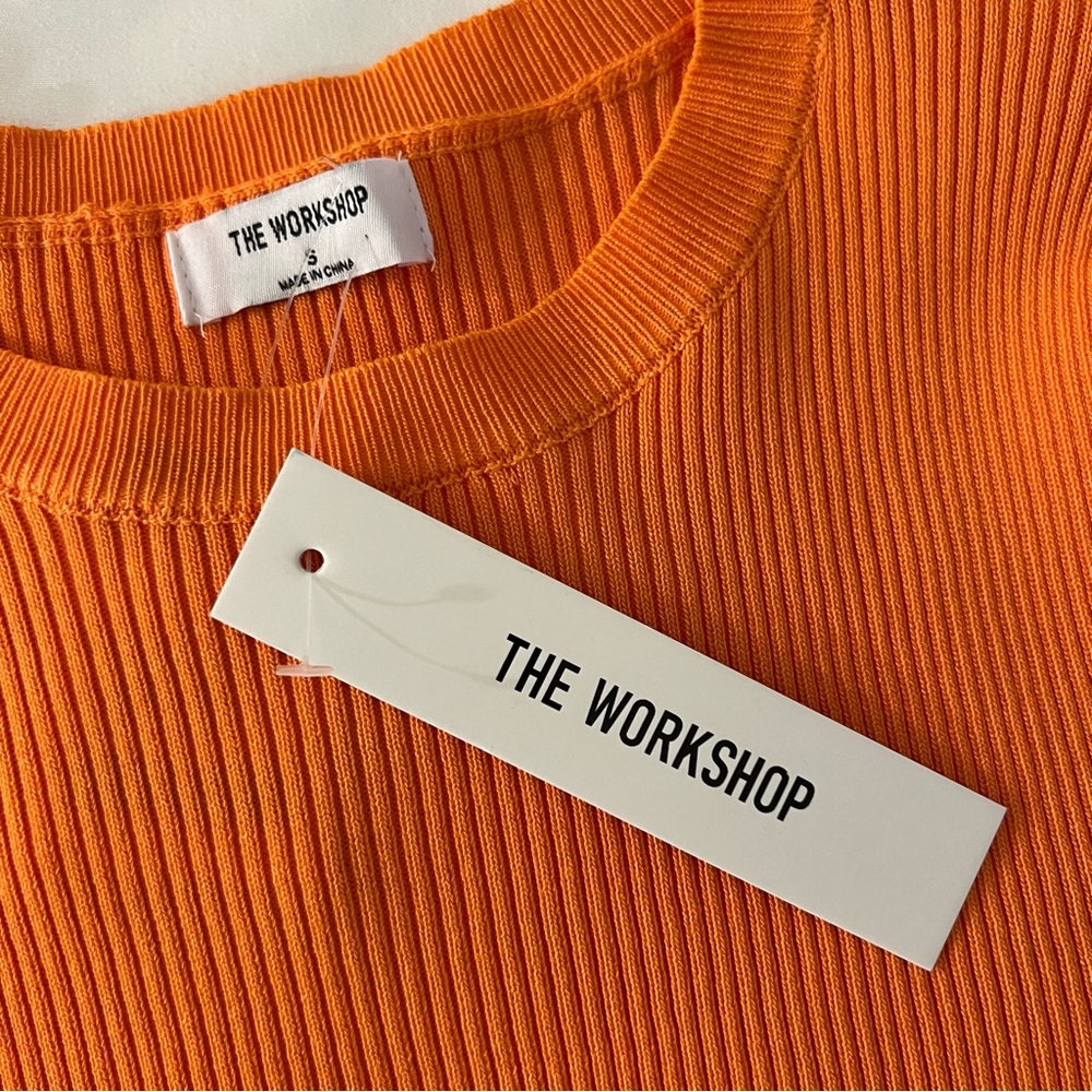 Orange Ribbed Crop Top - Picture 3 of 3